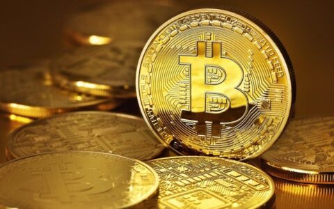 比特币暴跌15%，6月份以来首次跌破8000美元