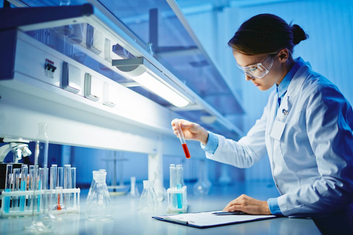 Zoetis与Eli Lilly：为什么它们是华尔街最看好的长期持仓？